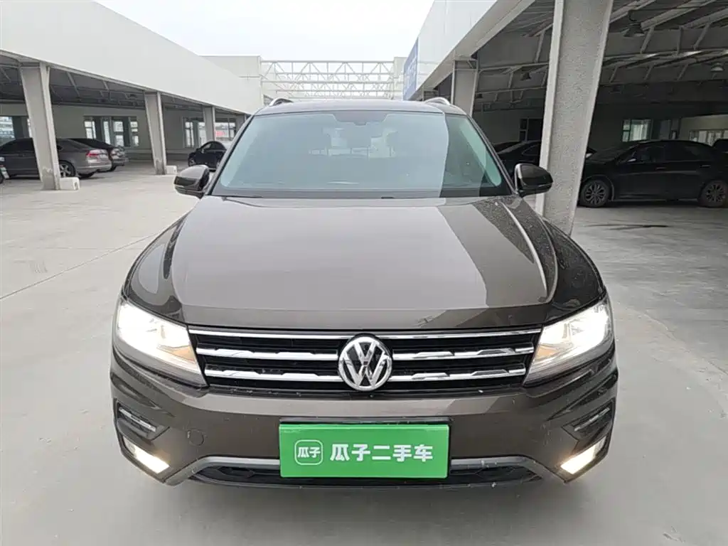 Volkswagen Tiguan L 2020 — фото 3