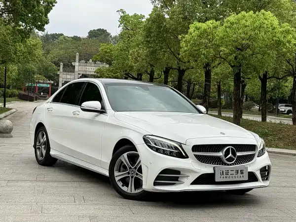 Mercedes-Benz C-Class 2019
