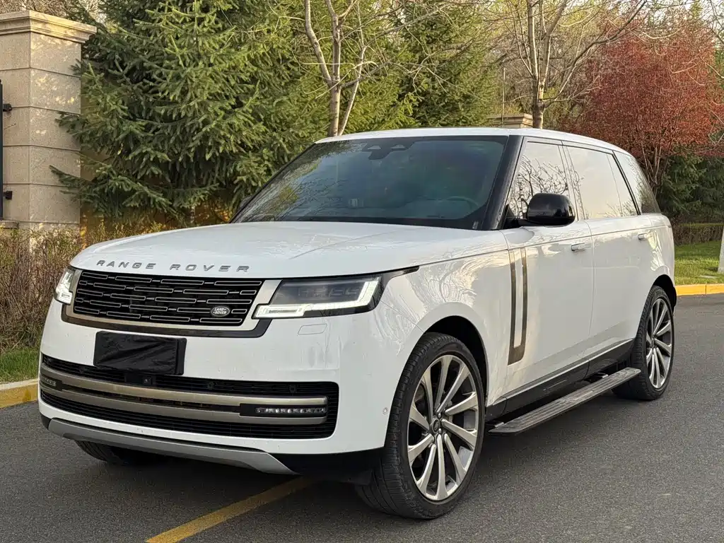 Land Rover Range Rover 2023 — фото 1