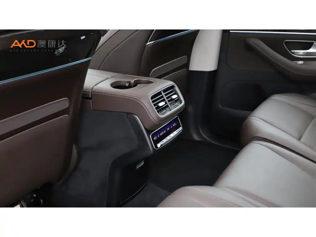 Mercedes-Benz GLS 2024 — фото 10