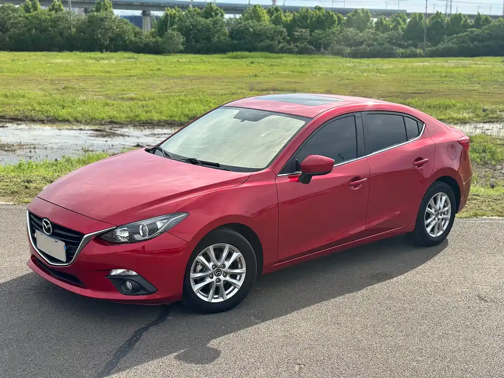Mazda 3 Axela 2015 — фото 1