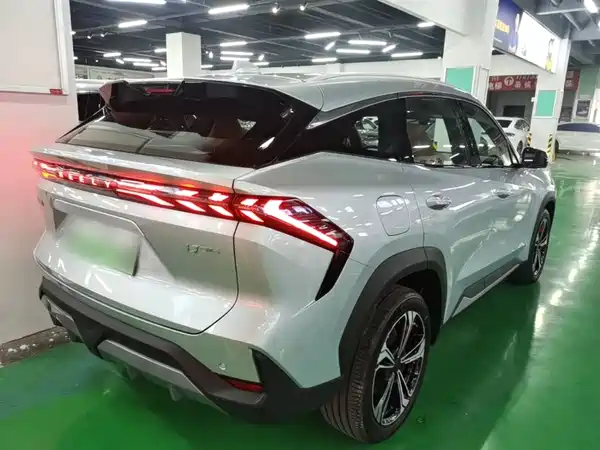 Geely Galaxy L7 2025