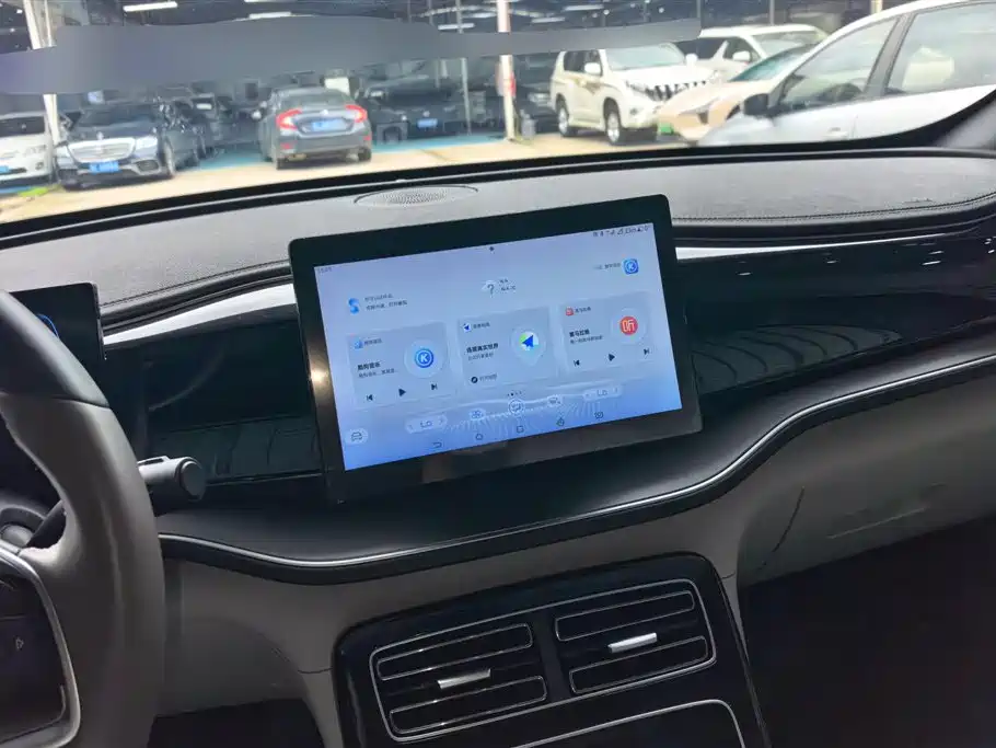 BYD Qin PLUS 2023 — фото 13