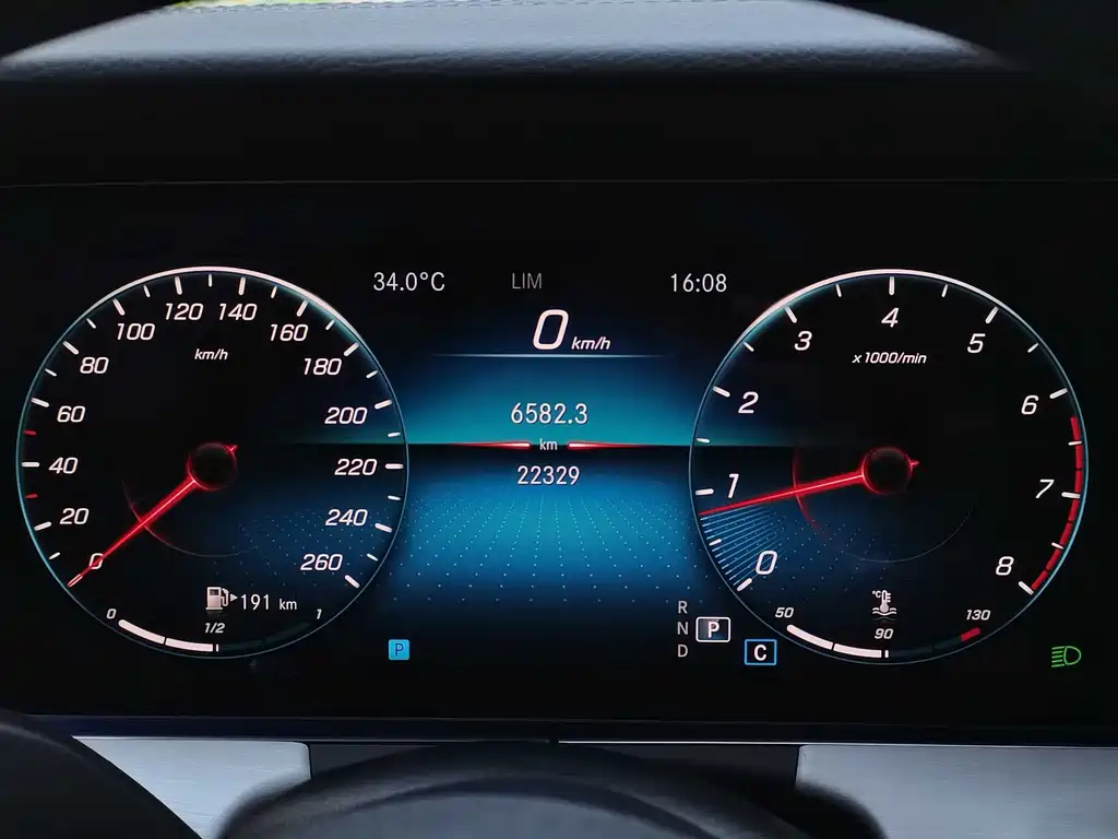 Mercedes-Benz E-Class 2023 — фото 14