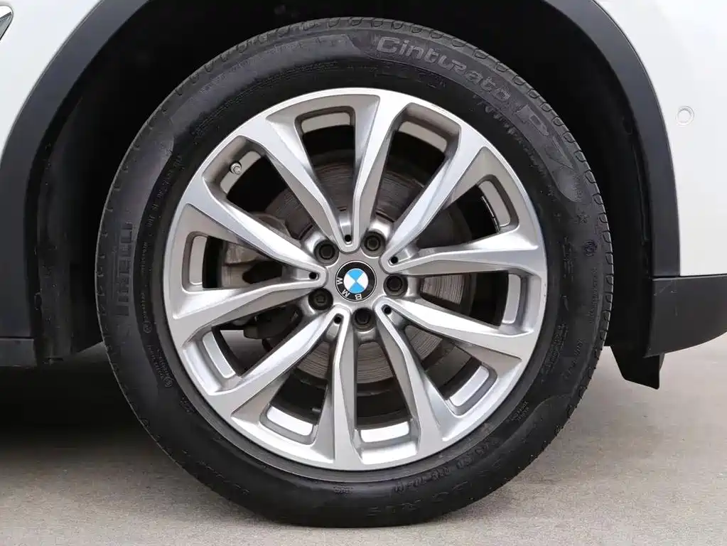 BMW X3 2018 — фото 8