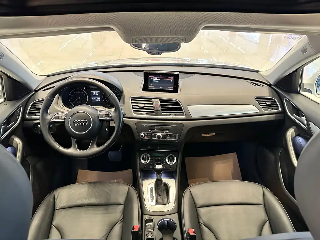 Audi Q3 2014 — фото 18