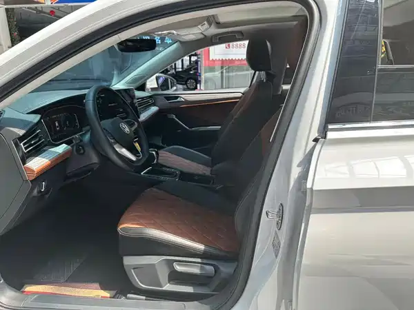 Volkswagen Sagitar 2023