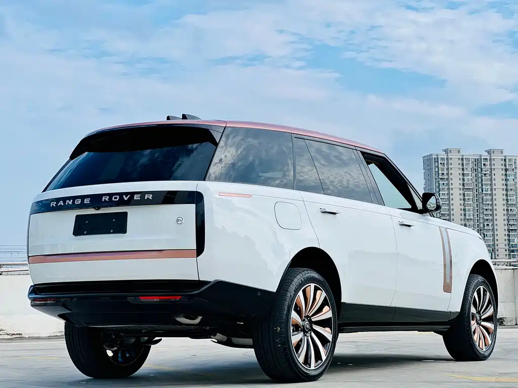 Land Rover Range Rover 2024 — фото 13