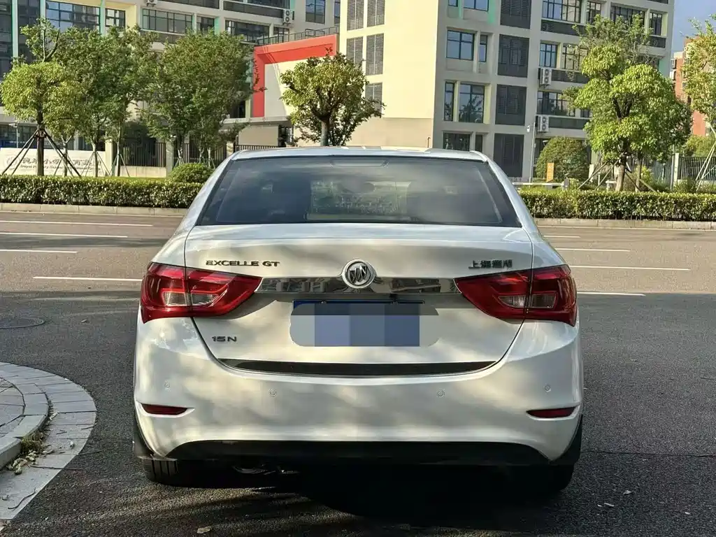 Buick Excelle 2015