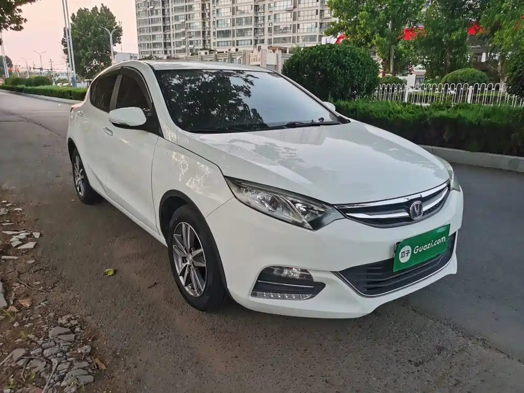 Changan Eado XT 2016 — фото 4