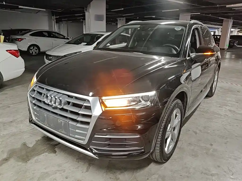 Audi Q5L 2018 — фото 2