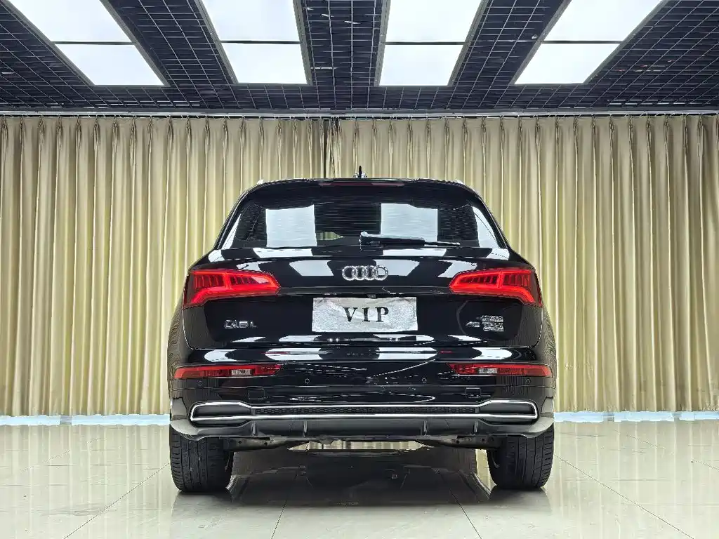 Audi Q5L 2021 — фото 22