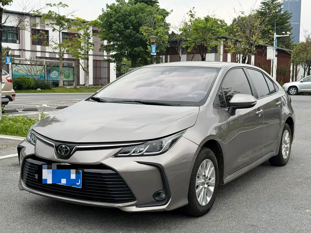 Toyota Corolla 2020 — фото 1