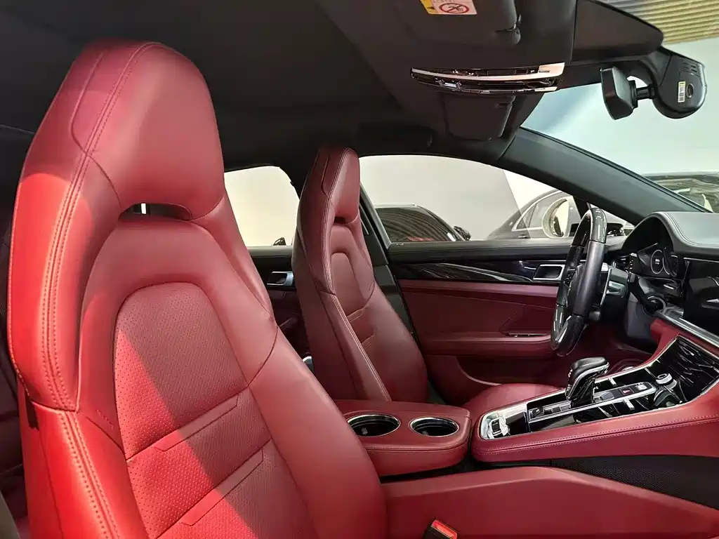Porsche Panamera 2019 — фото 14
