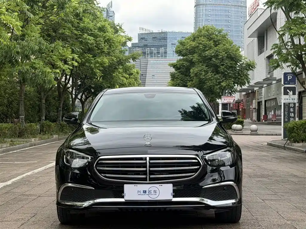 Mercedes-Benz E-Class 2023 — фото 3