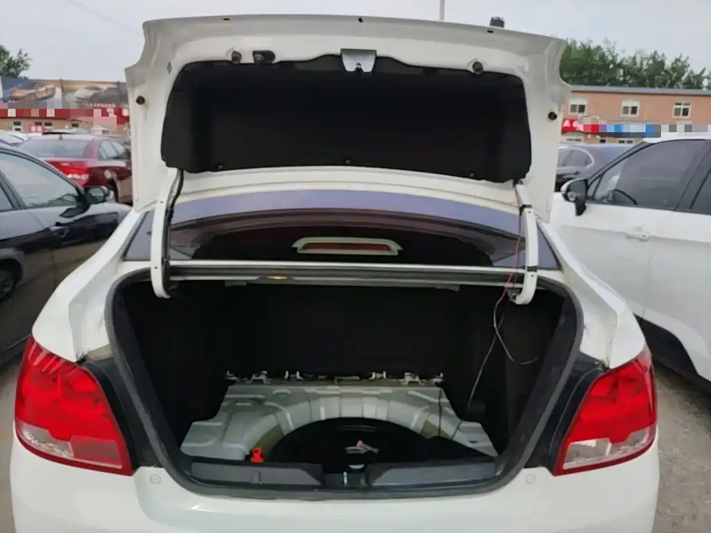 Chevrolet Sail 2015 — фото 19