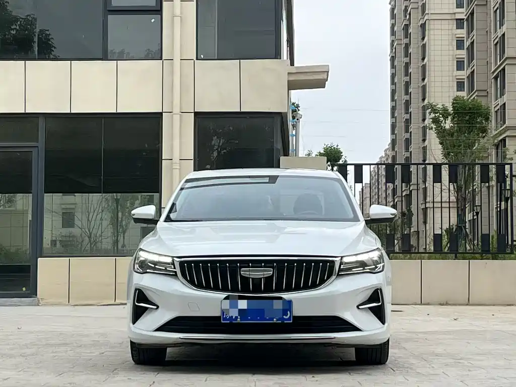 Geely Emgrand 2025