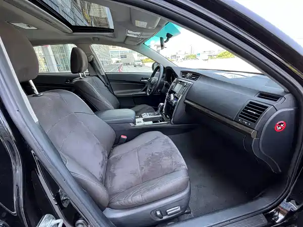 Toyota Reiz 2015