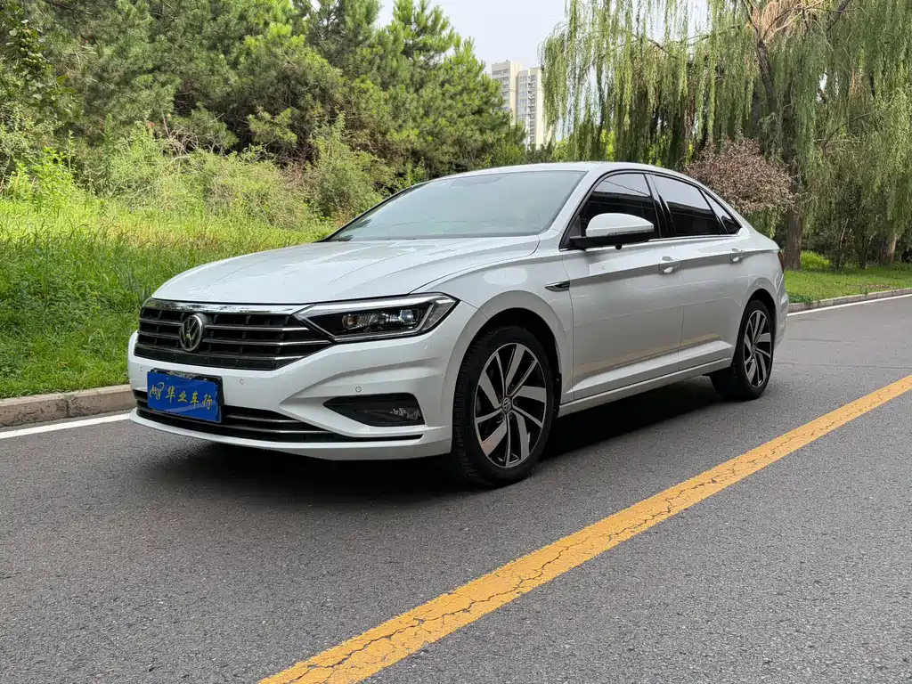 Volkswagen Sagitar 2021