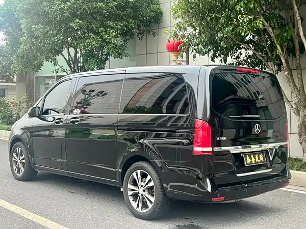 Mercedes-Benz V-Class 2017