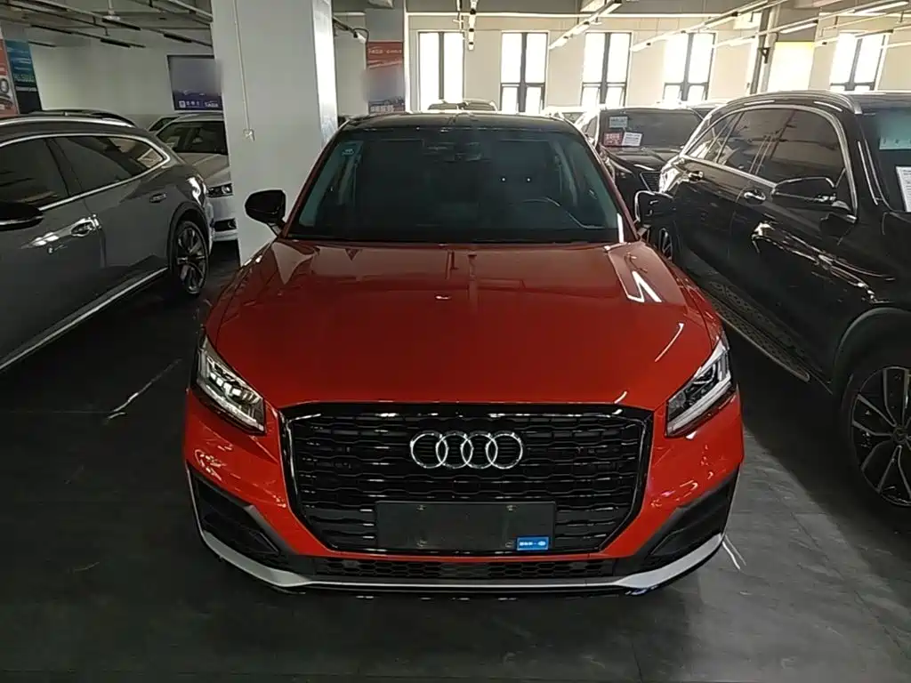 Audi Q2L 2020 — фото 3