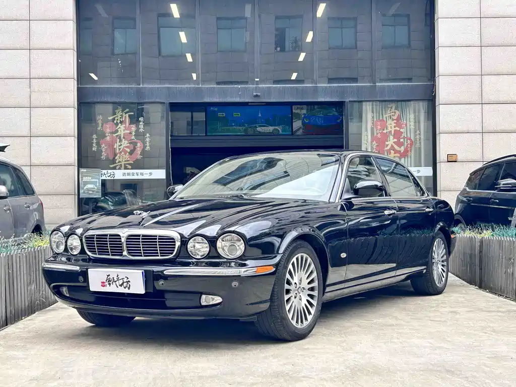 Jaguar XJ 2006 — фото 1