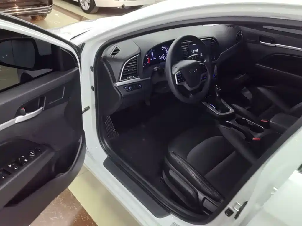 Hyundai Celesta 2018 — фото 16