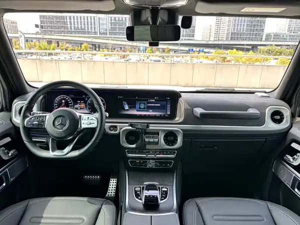 Mercedes-Benz G-Class 2024