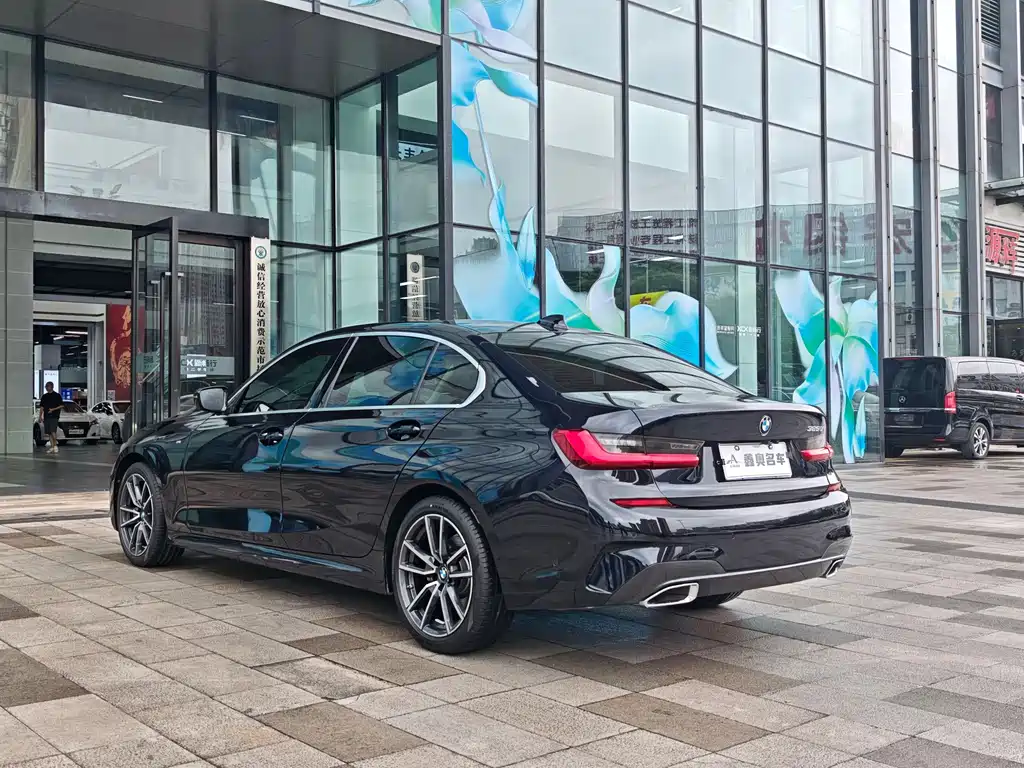 BMW 3 Series 2021