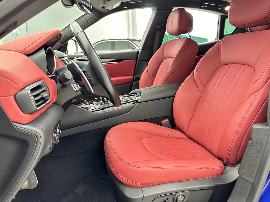 Maserati Levante 2020 — фото 8