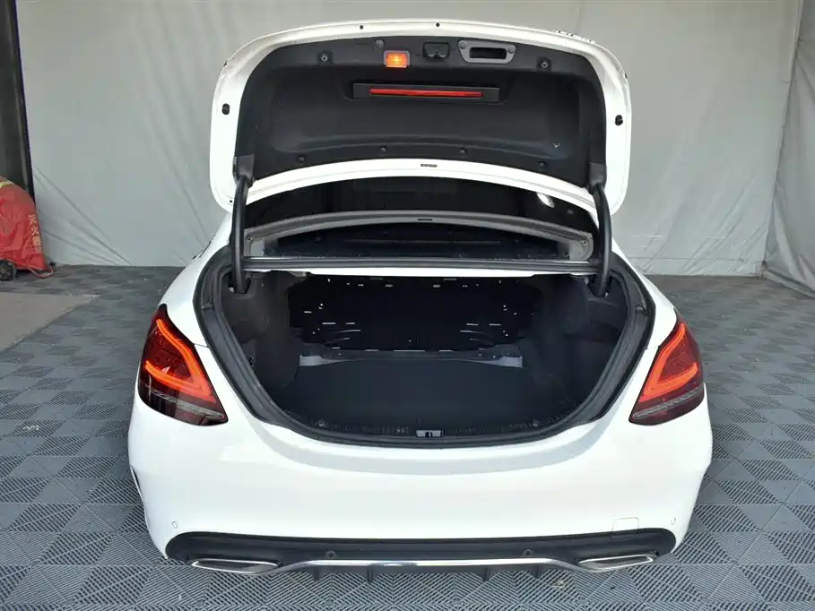 Mercedes-Benz C-Class 2020 — фото 13