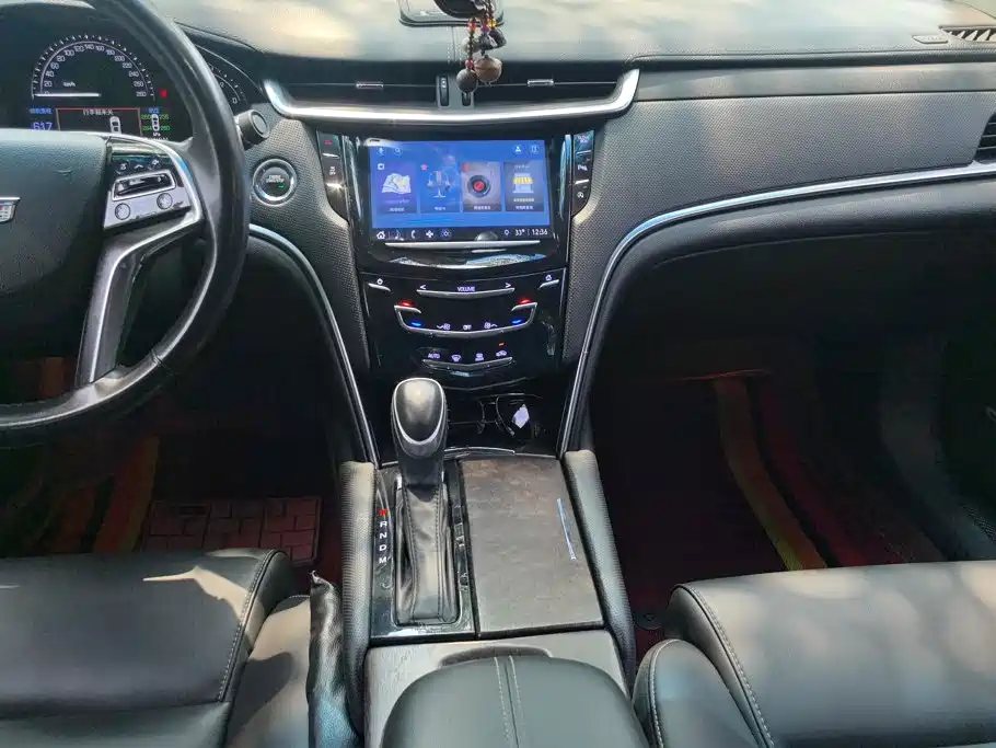 Cadillac XTS 2019 — фото 16