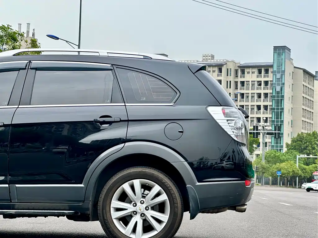 Chevrolet Captiva 2015 — фото 9