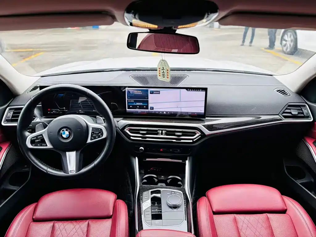 BMW 3 Series 2024