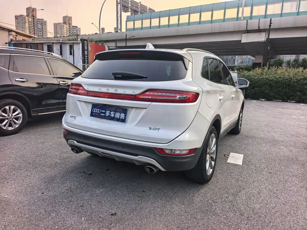 Lincoln MKC 2017
