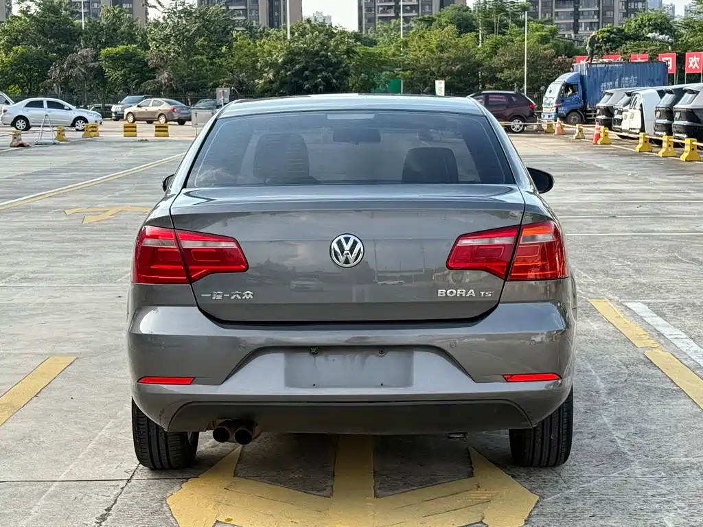 Volkswagen Bora 2013