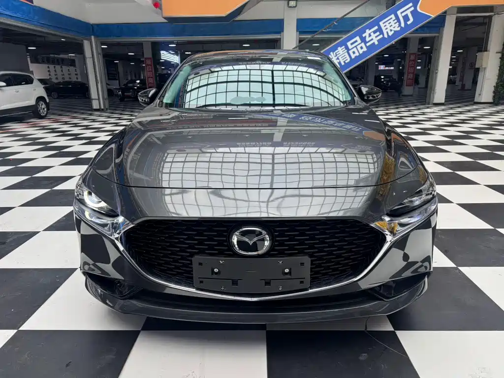 Mazda 3 Axela 2023