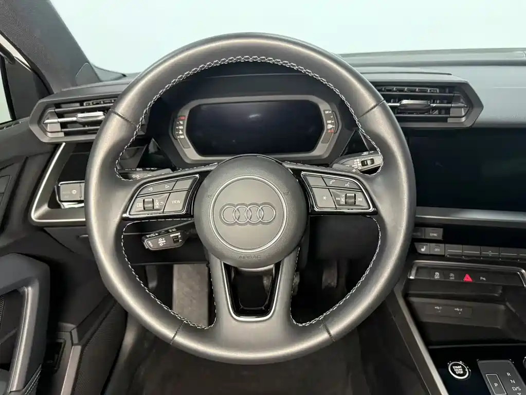 Audi A3 2023 — фото 12