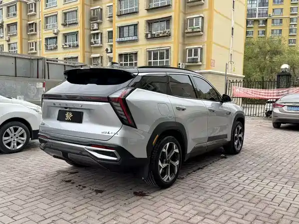 Geely Boyue L 2024