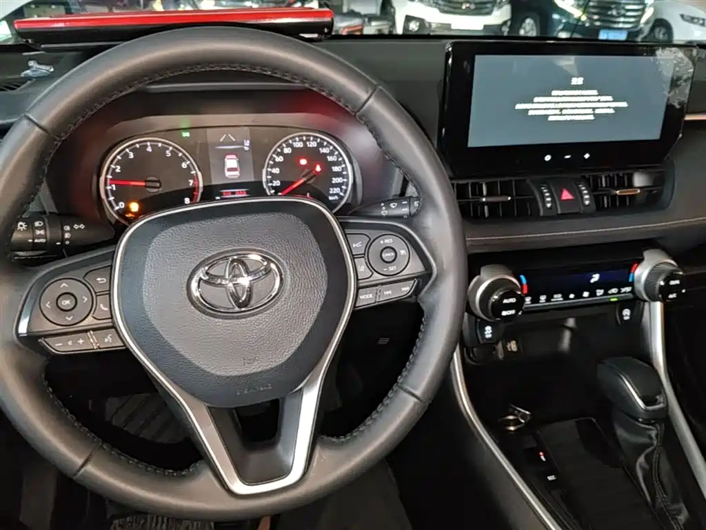 Toyota Wildlander 2023 — фото 10