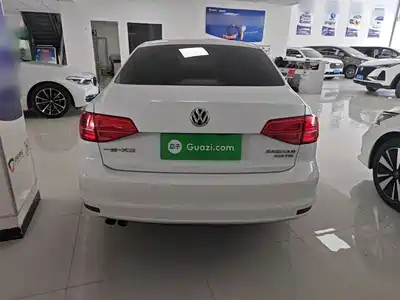 Volkswagen Sagitar 2016