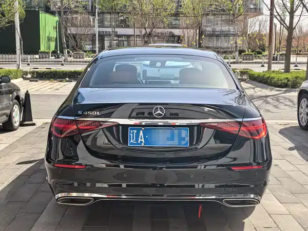 Mercedes-Benz S-Class 2023