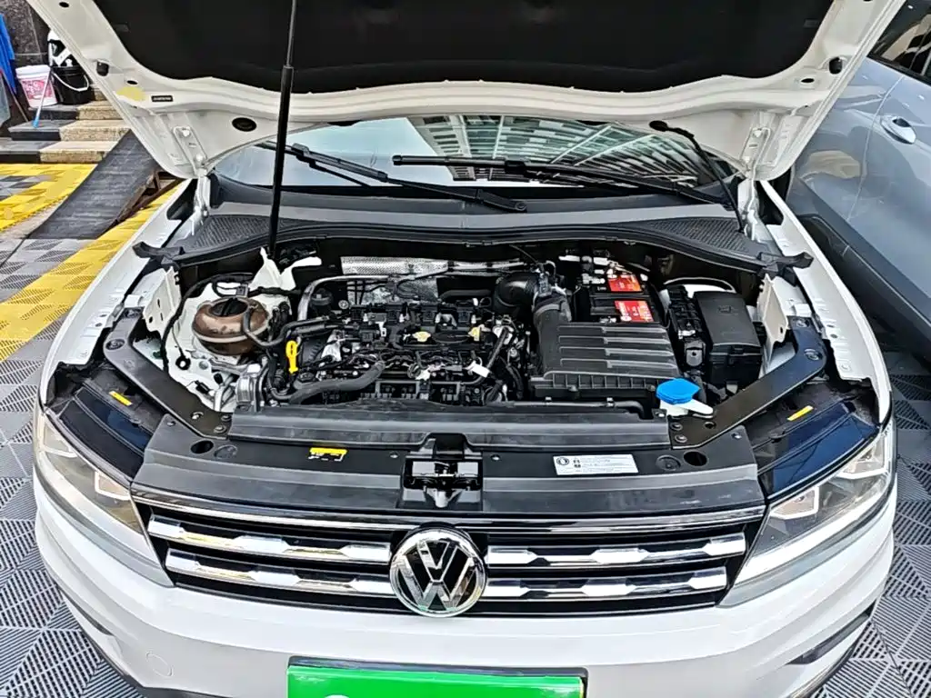 Volkswagen Tiguan L 2020 — фото 20