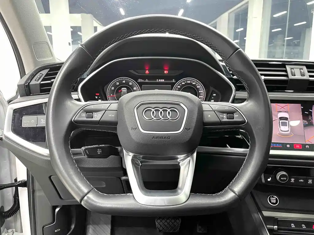 Audi Q3 2022 — фото 8