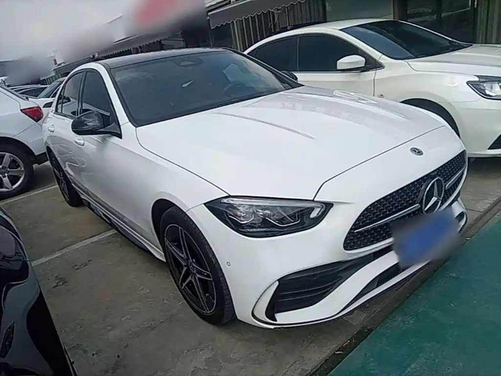 Mercedes-Benz C-Class 2024