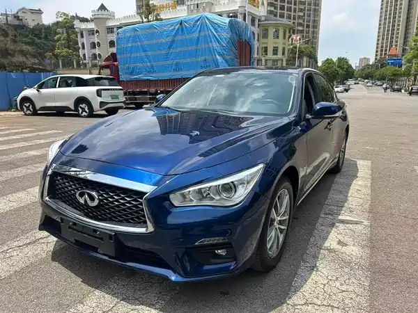 Infiniti Q50L 2018