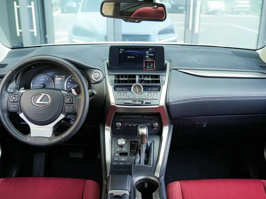 Lexus NX 2020 — фото 16