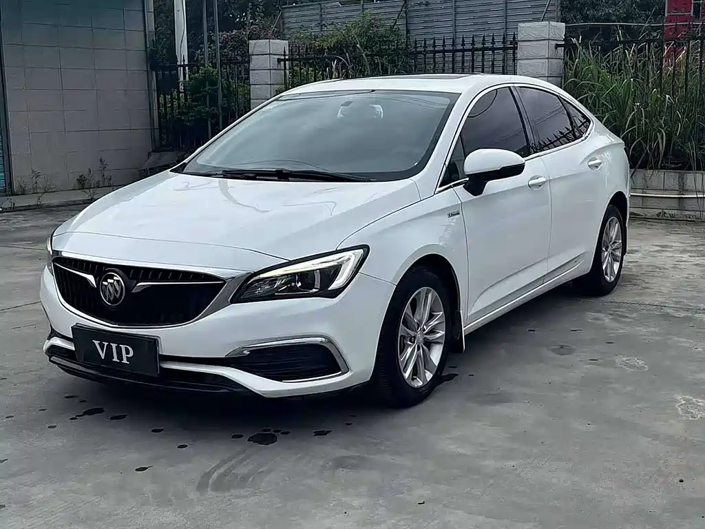 Buick Verano 2018 — фото 1