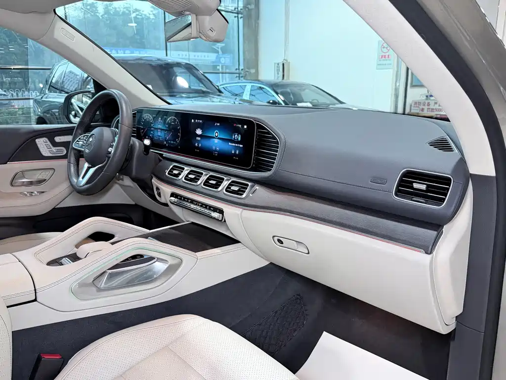 Mercedes-Benz GLE 2019 — фото 18