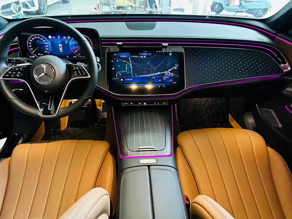 Mercedes-Benz E-Class 2025 — фото 10